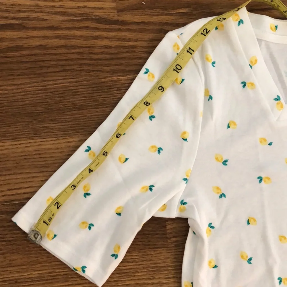 Croft & Barrow Short sleeve summery knit top white fun lemon print size small - Picture 5 of 7
